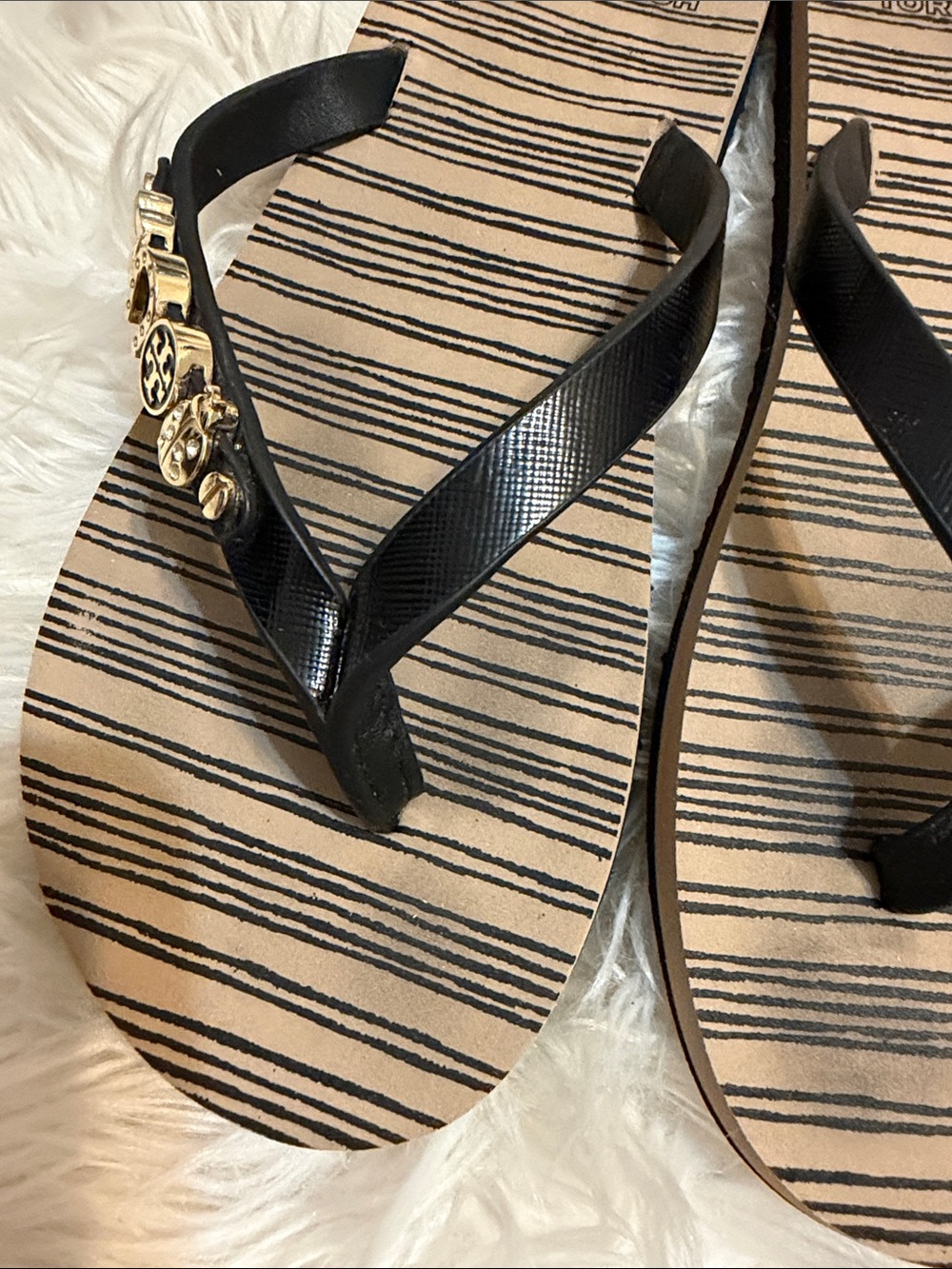 Tory Burch Black Striped Footbed Flip Flop Sandals with Gold Accents Sz 9 - Picture 8 of 14